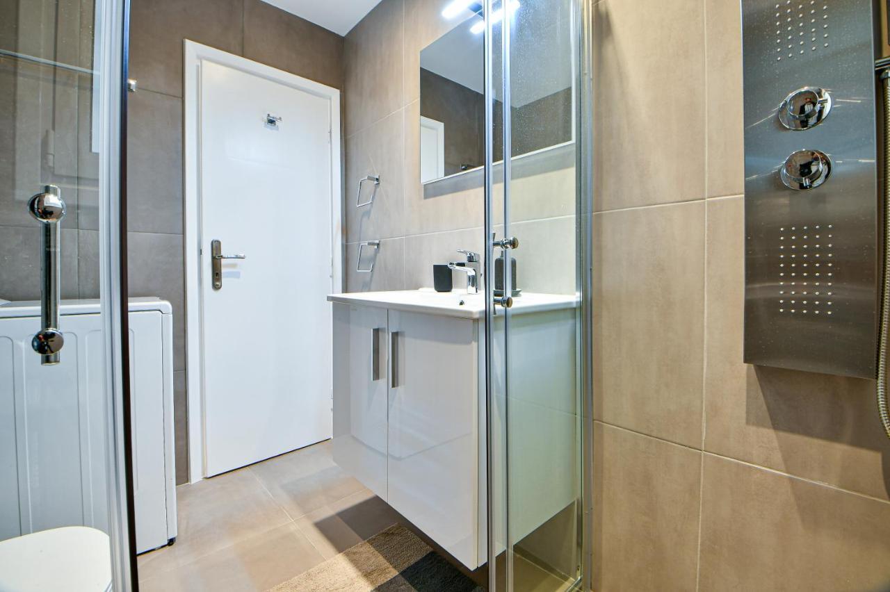 Boutique77 Luxury Apartment Athens Exterior photo